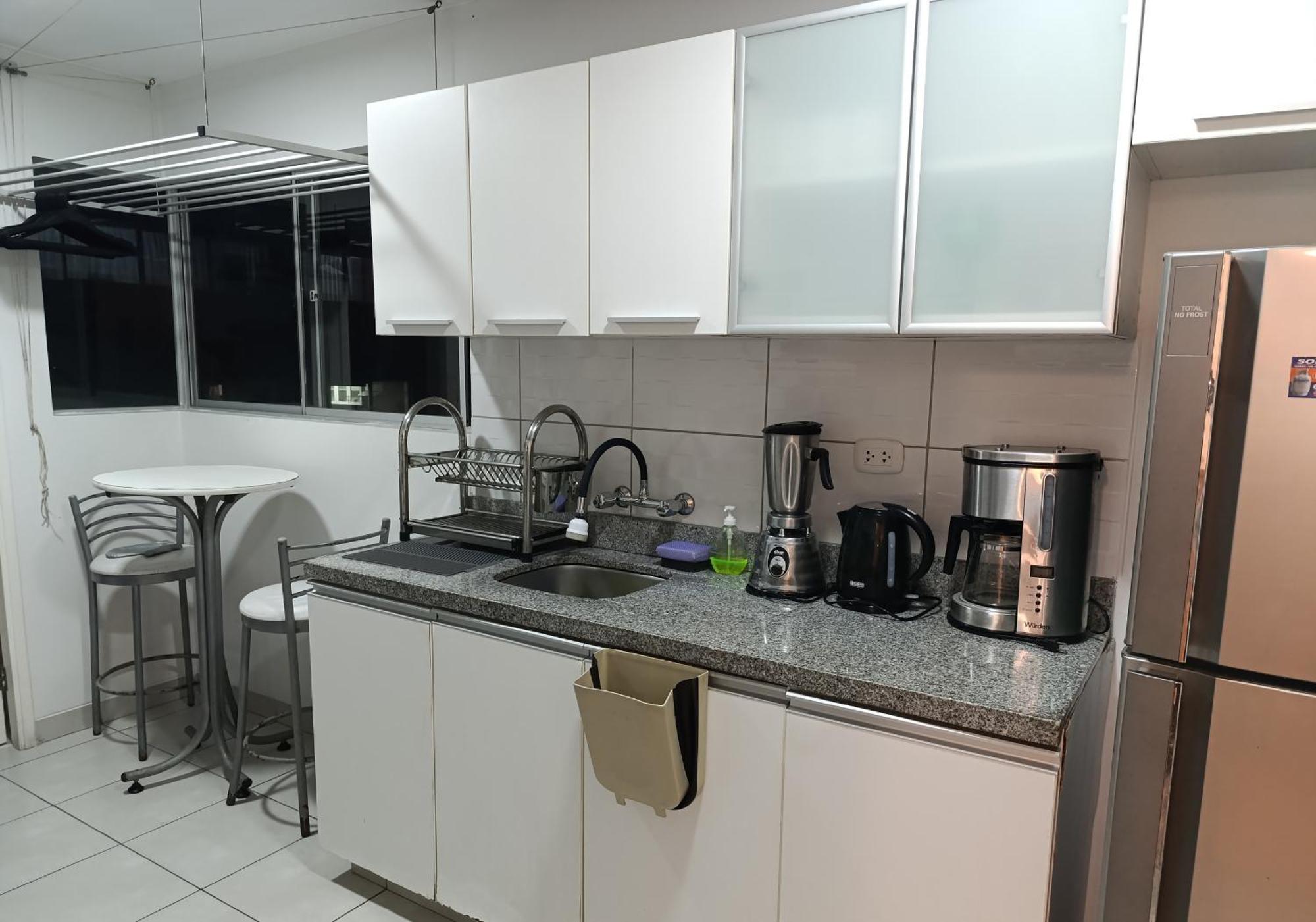 Апартаменти Miraflores Apart-10Beds-11Persons-Pool-Grill-Garage-Near Kennedy Park Ліма Екстер'єр фото